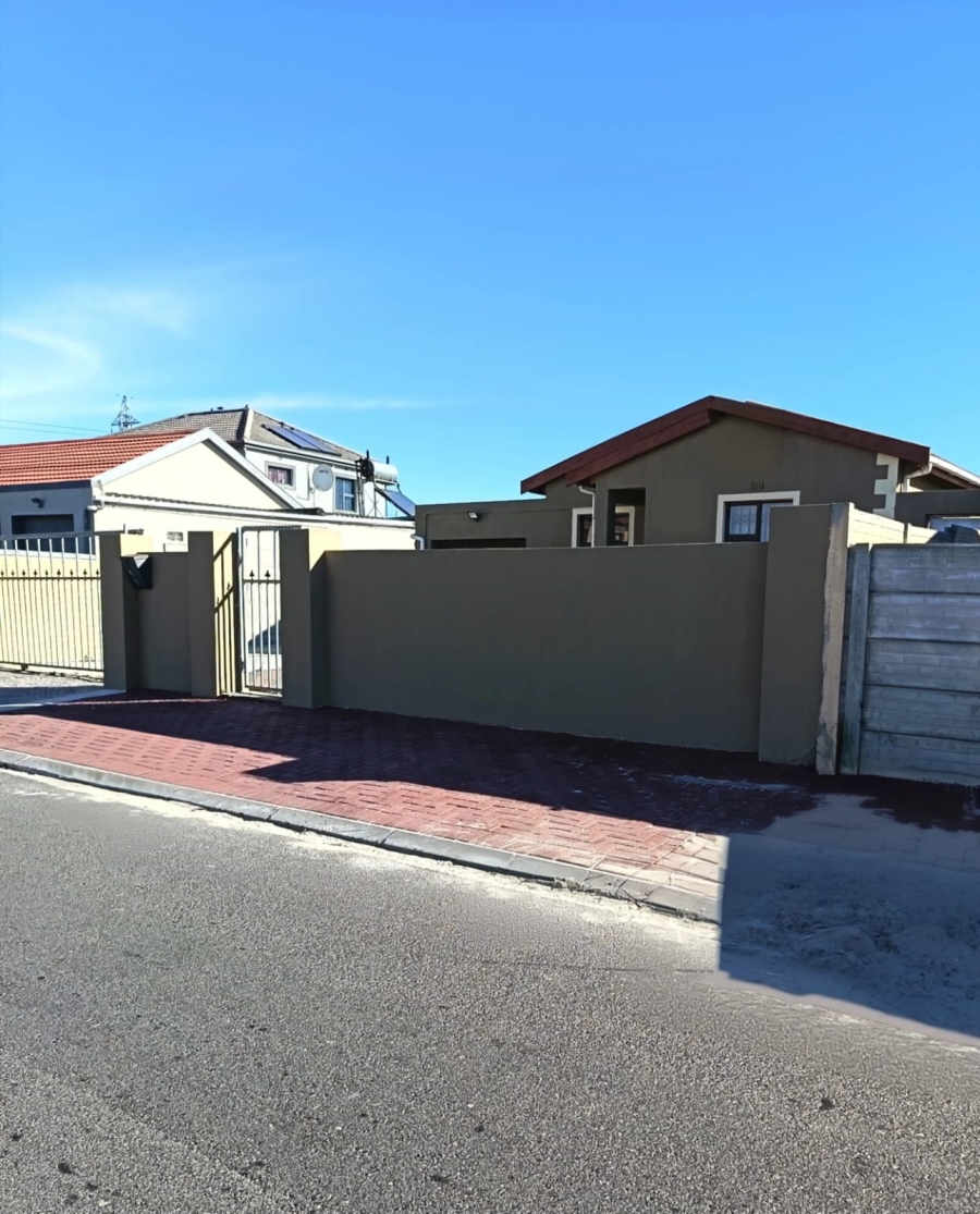 3 Bedroom Property for Sale in Brentwood Park Western Cape